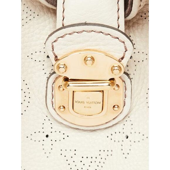 Louis Vuitton White Monogram Mahina Leather XL Bag - Picture 7 of 11